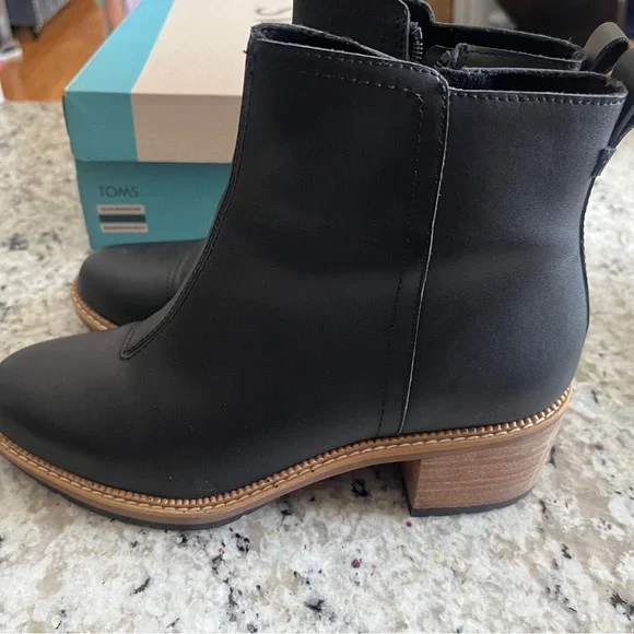 Black Toms Women’s Leather Bootie size 8 - Picture 1 of 6